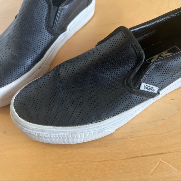 Vans Classic Slip-On Black Perforated Leather Sneaker Unisex Men’s 6 Women’s 7.5 - Picture 6 of 13